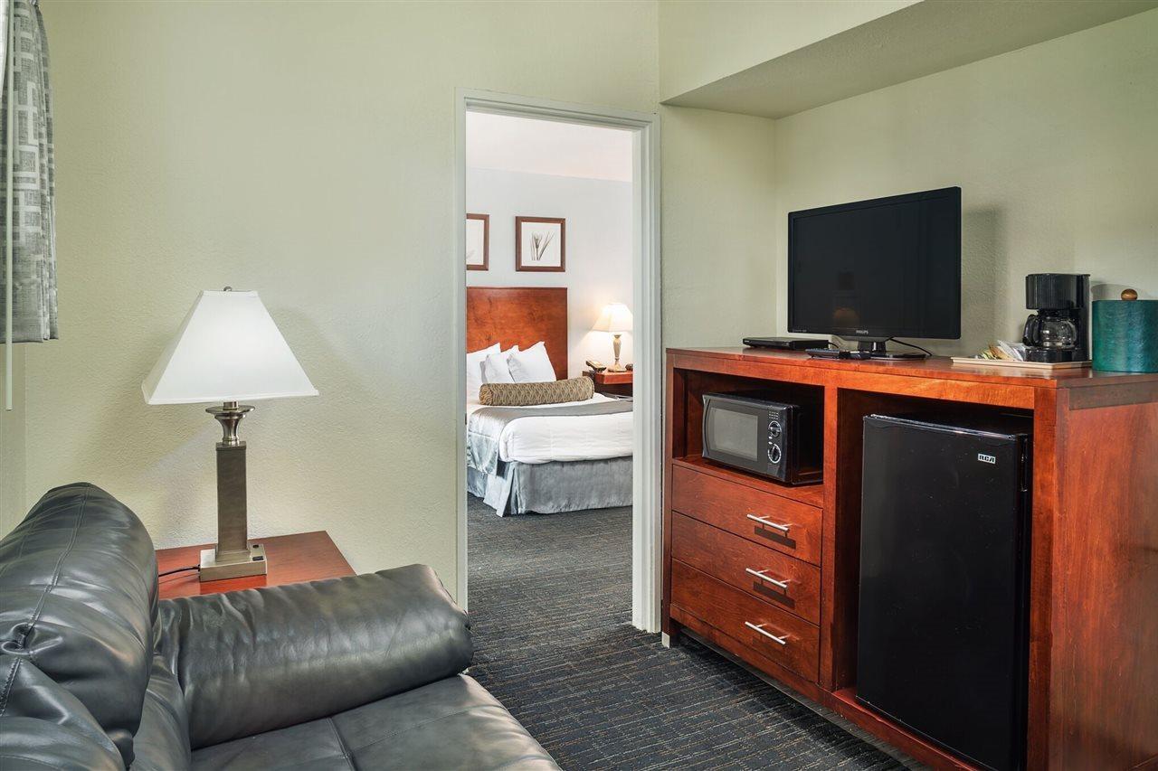 The Beachcomber St. Pete Beach Resort & Hotel Εξωτερικό φωτογραφία