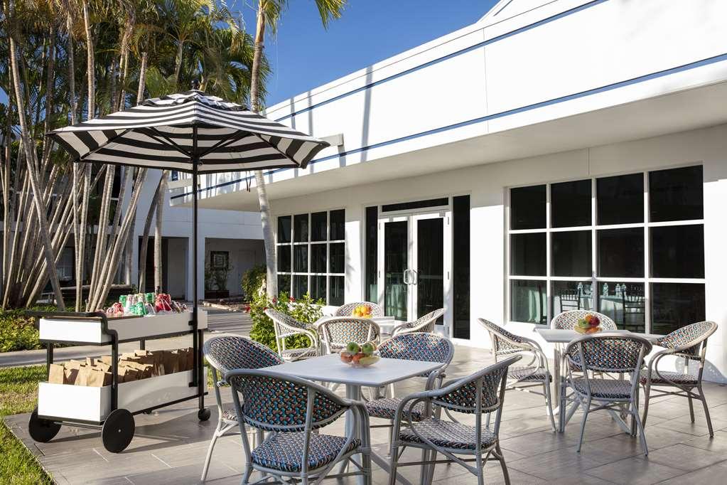 The Beachcomber St. Pete Beach Resort & Hotel Ανέσεις φωτογραφία
